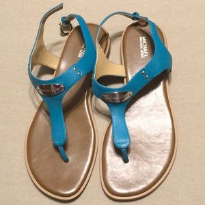 Women’s Michael Kor Sandals - New - size 9